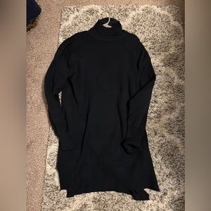 Navy Legoe Heritage maternity sweater dress. NWOT